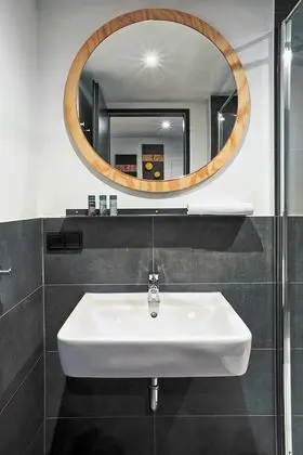 Ortak Ranzalı Oda, Karma Ranzalı Oda, Sigara İçilmez, Özel Banyo