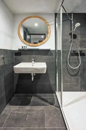 Tek Büyük Yataklı Oda, Karma Ranzalı Oda, Sigara İçilmez, Özel Banyo
