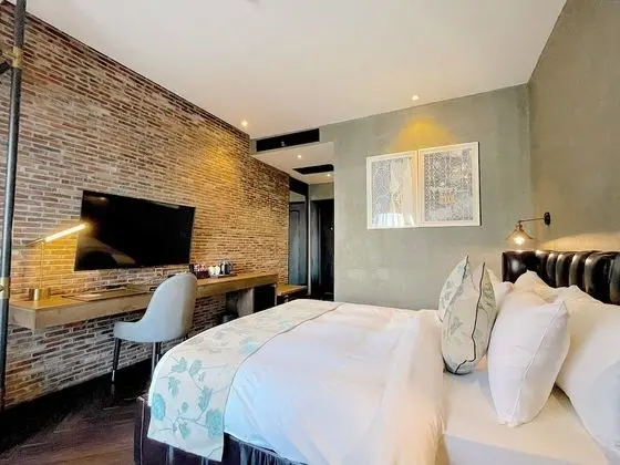 Deluxe Tek Büyük Yataklı Oda