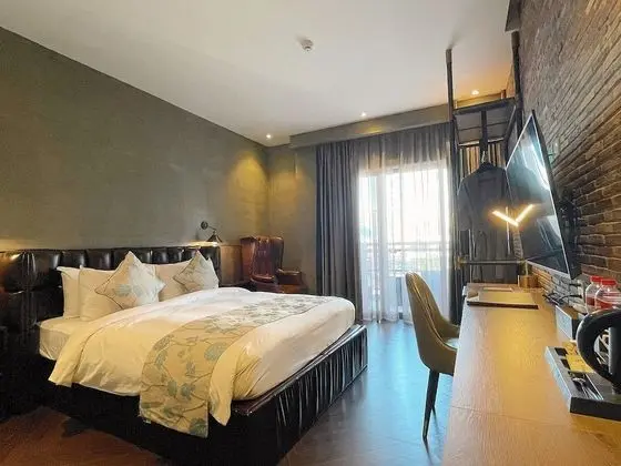 Deluxe Tek Büyük Yataklı Oda