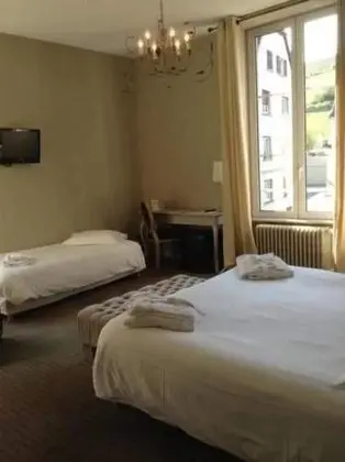 Üç Kişilik Oda