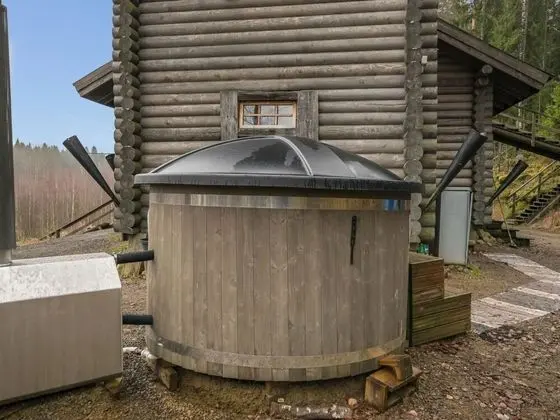Ev