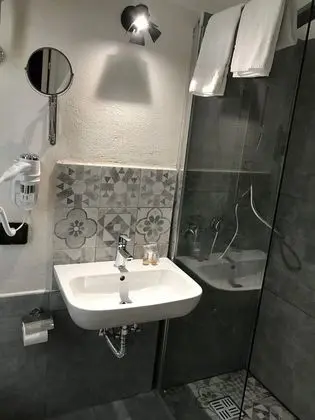 Comfort Büyük Yataklı Tek Kişilik Oda, 1 Yatak Odası, Banyolu/Duşlu, Avlu