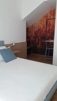 Üç Kişilik Oda (H-1)