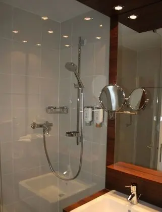 Deluxe Tek Büyük Yataklı Oda, Sigara İçilmez, Dağ Manzaralı