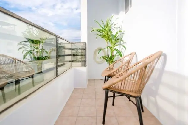 Tek Büyük Yataklı Oda, Balkon