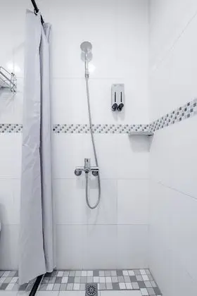 Tek Büyük Yataklı Oda, Balkon