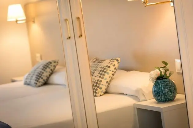 Superior Dört Kişilik Oda, Deniz Manzaralı (3 adults and 1 child)