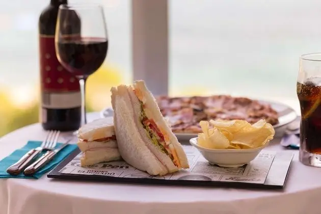 Superior Dört Kişilik Oda, Deniz Manzaralı (3 adults and 1 child)