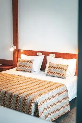 Üç Kişilik Oda, Havuz Manzaralı (2 Adults and 1 Child)