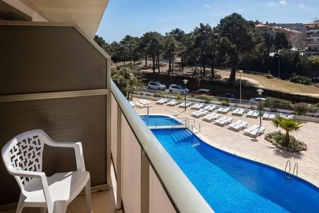 İki Ayrı Yataklı Oda, Balkon, Havuz Manzaralı (2 Adults)