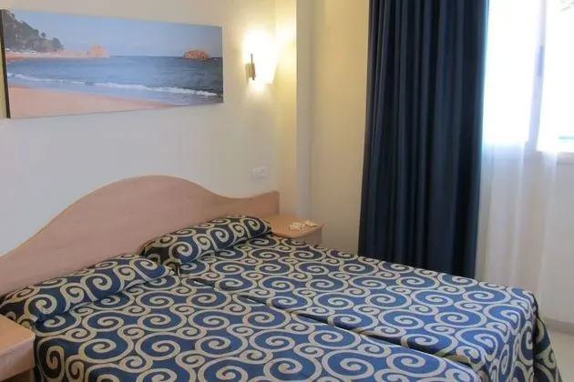 Dört Kişilik Oda (2 adults + 2 children)