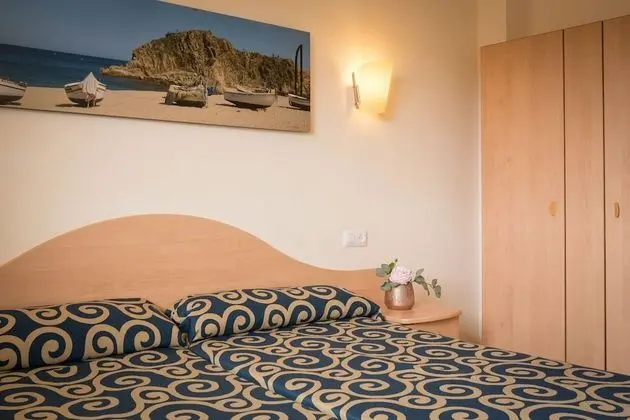 Dört Kişilik Oda (2 adults + 2 children)
