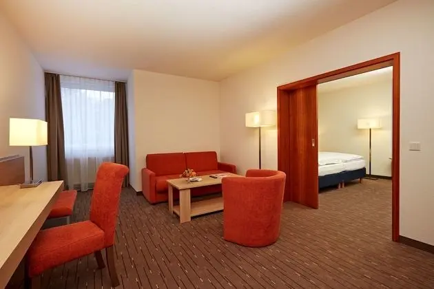 Family Oda, 1 Çift Kişilik Yatak ve Çekyat