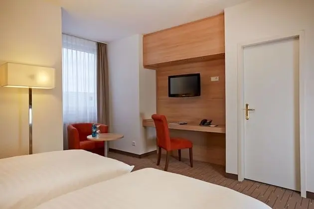 Family Oda, 1 Çift Kişilik Yatak ve Çekyat