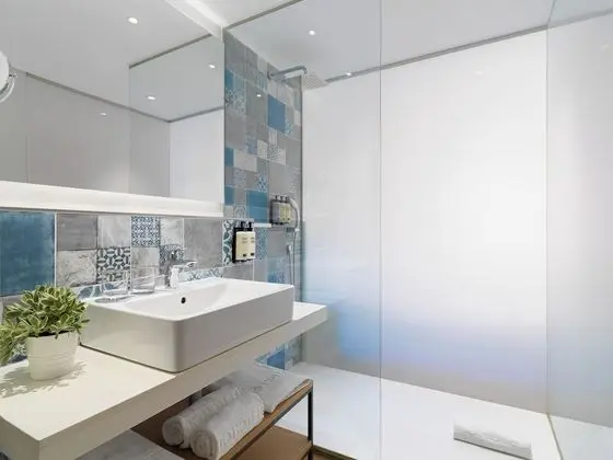 Deluxe Büyük Yataklı Tek Kişilik Oda, Deniz Manzaralı