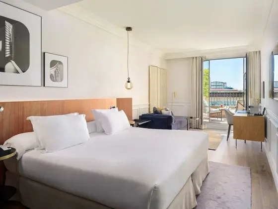 Deluxe Üç Kişilik Oda, Teras, Bahçe Manzaralı