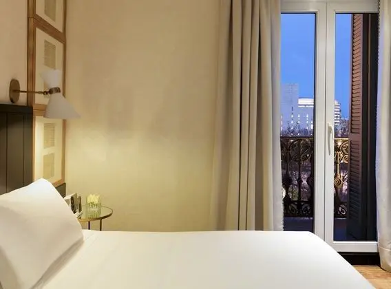 Büyük Yataklı Tek Kişilik Oda, Balkon (Plaza Cataluña View)
