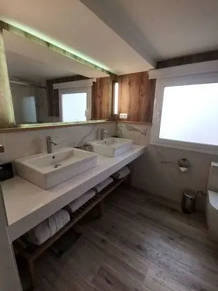 Suite 2 Bedrooms