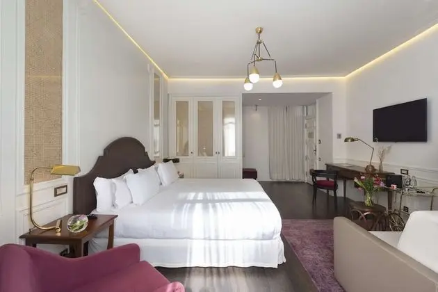 Grand Tek Büyük veya İki Ayrı Yataklı Oda (Deluxe)