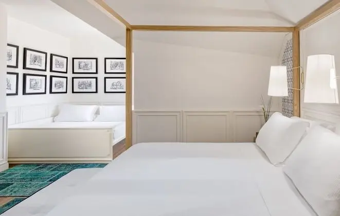 Deluxe Tek Büyük Yataklı Oda