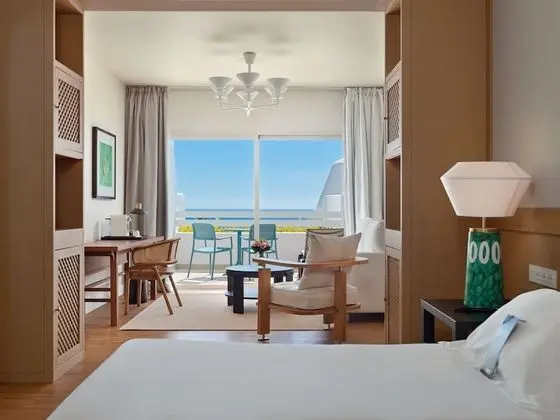Junior Oda, Deniz Manzaralı (2 Adults + 1 Child)