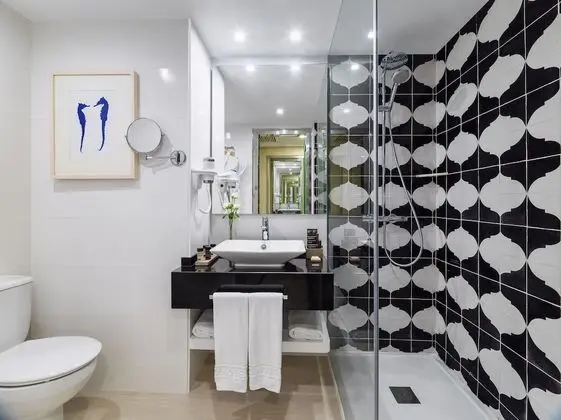 Superior Tek Büyük Yataklı Oda, Balkon, Deniz Manzaralı