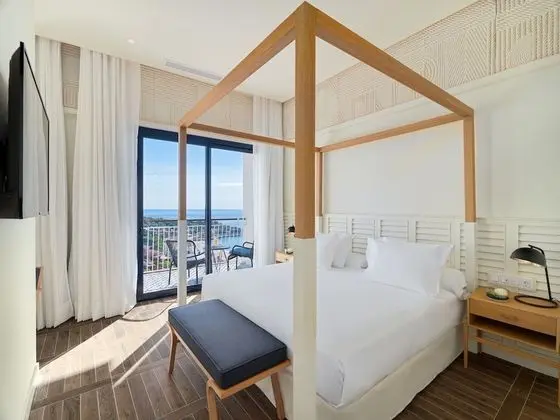 Suite Imperial Tarraco (2 Adults)