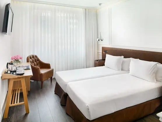Deluxe Büyük Yataklı Tek Kişilik Oda