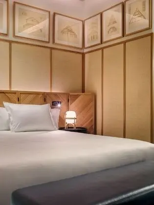 Deluxe Büyük Yataklı Tek Kişilik Oda
