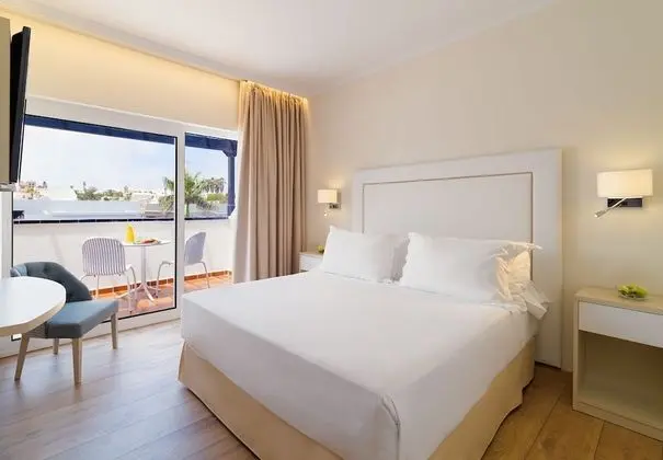 Standard Büyük Yataklı Tek Kişilik Oda (Non Refundable)