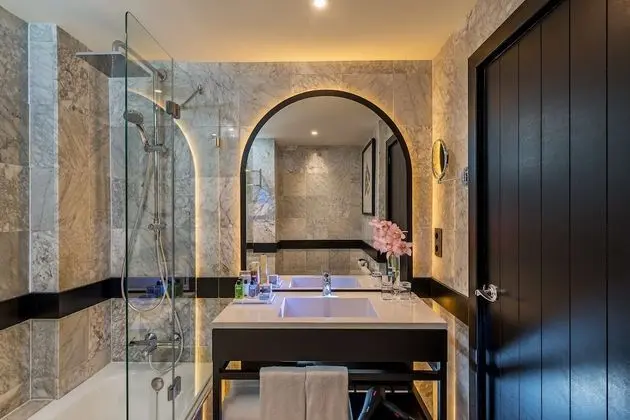 Tek Büyük Yataklı Oda, Şehir Manzaralı