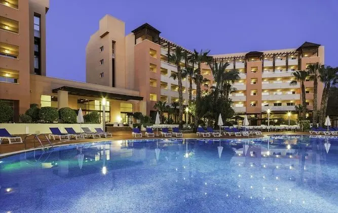 Superior Tek Büyük Yataklı Oda (3 adults)