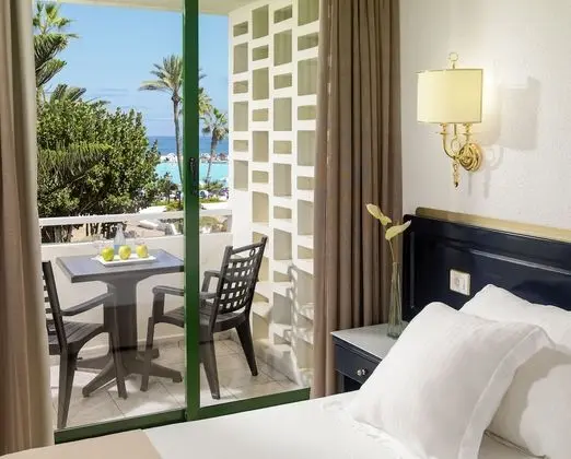 Büyük Yataklı Tek Kişilik Oda, Balkon, Deniz Manzaralı