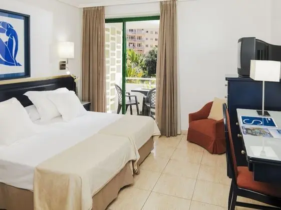 Tek Büyük Yataklı Oda, Balkon