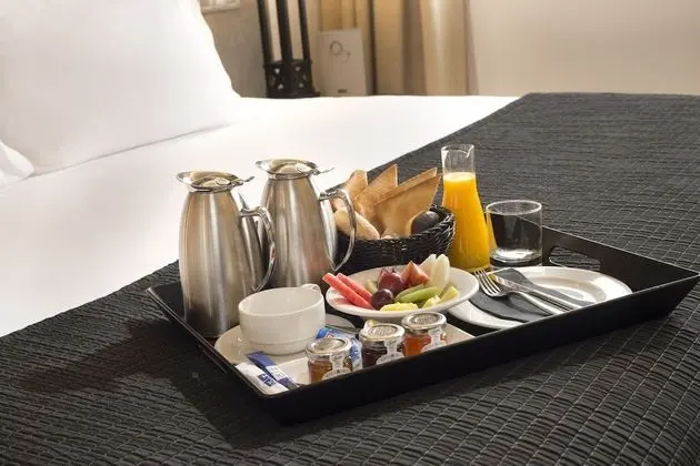 Superior Büyük Yataklı Tek Kişilik Oda (Deluxe)