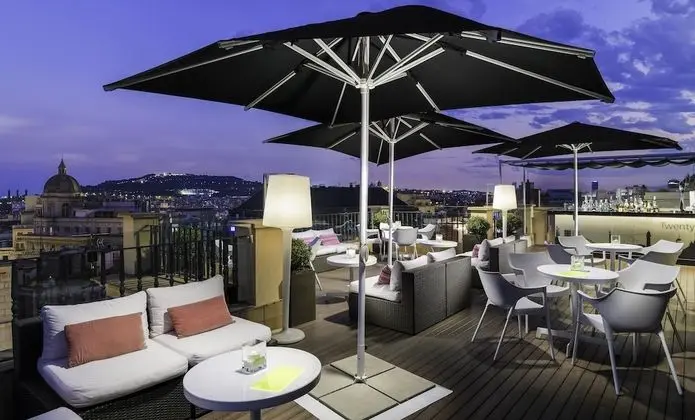 Deluxe Tek Büyük Yataklı Oda, Balkon