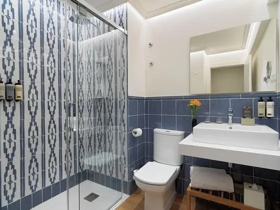 Deluxe Tek Büyük Yataklı Oda, Balkon