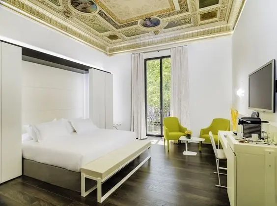 Deluxe Büyük Yataklı Tek Kişilik Oda