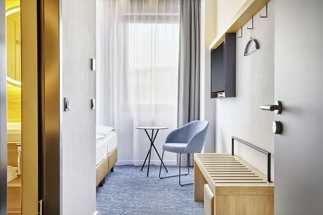 Comfort Tek Büyük Yataklı Oda