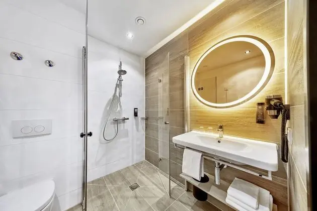 Comfort Tek Büyük Yataklı Oda