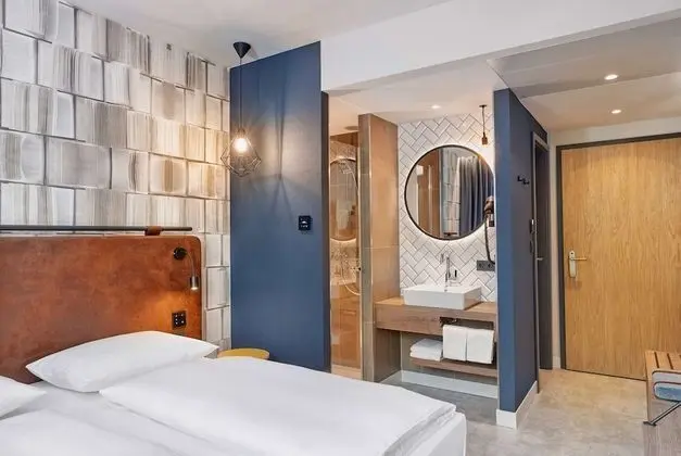 Comfort Tek Büyük Yataklı Oda