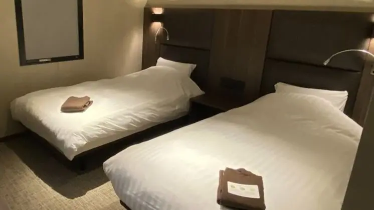 İki Ayrı Yataklı Oda (Minimal)