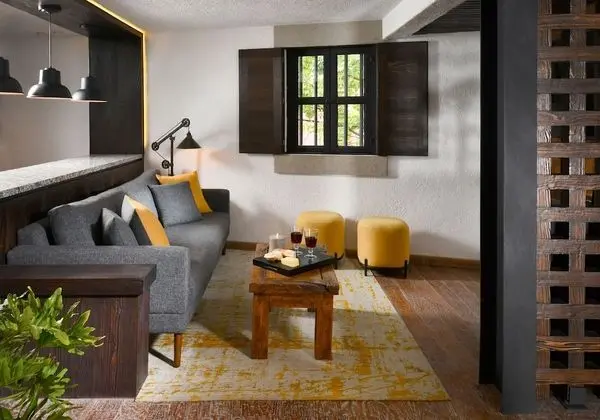 Design Çatı Katı (Loft), 2 Büyük (Queen) Boy Yatak, Sigara İçilmez, Küçük Mutfak