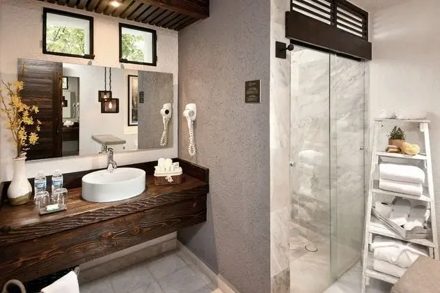 Design Çatı Katı (Loft), 2 Büyük (Queen) Boy Yatak, Sigara İçilmez, Küçük Mutfak