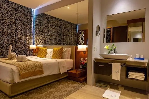 Bayview King Room