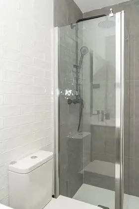 Business Tek Büyük Yataklı Oda, 3 Yatak Odası