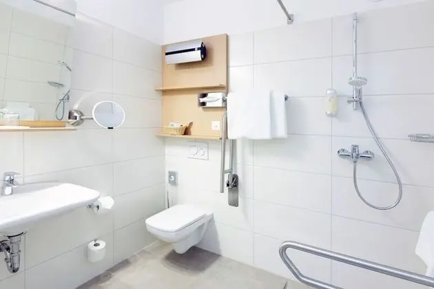 Deluxe Tek Büyük Yataklı Oda, Göl Manzaralı