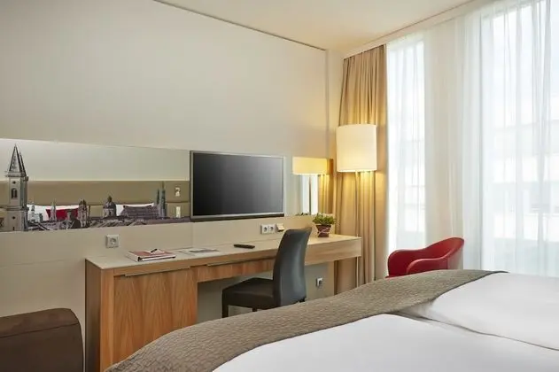 Comfort Tek Büyük Yataklı Oda