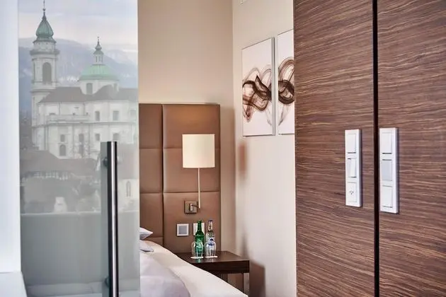 Business Büyük Yataklı Tek Kişilik Oda